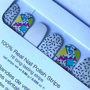 Color Street Nails, Retired set
Bundle and save on shipping per set!